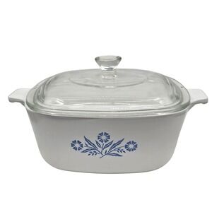 CorningWare Vintage Blue Cornflower 1.5 Qt Casserole With Lid Made in the USA